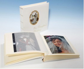 St James Classic Studio 80 - Cameo Wedding Photo Album - Page Size 9" x 8 3/4"