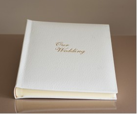 Traditional Wedding Album - St James Classic One - Wedding Album - Page Size 8 1/2" x 11 3/4"
